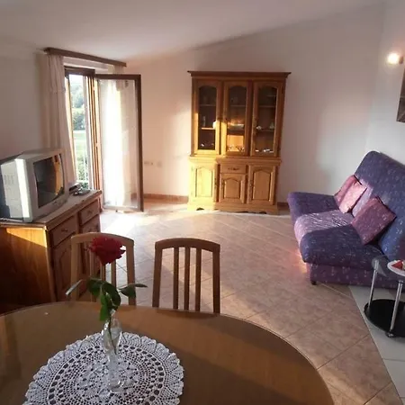 Apartment In With Seaview, Balcony, Air Condition, Wifi *