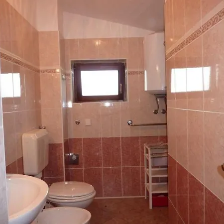 In With Seaview, Balcony, Air Condition, Wifi Apartment *