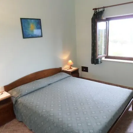 In With Seaview, Balcony, Air Condition, Wifi Apartment *